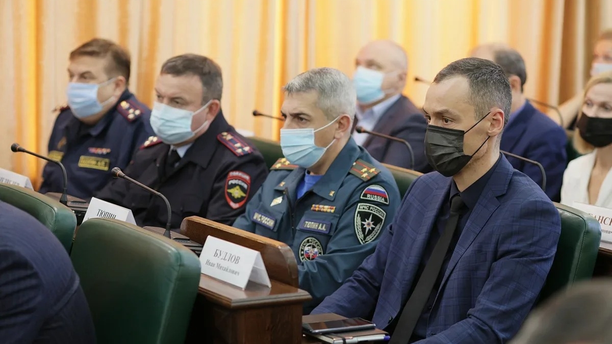 Оперштаб Белгородчины опроверг фейк о разрешении возврата людей в село на приграничье belgorodtv.ru