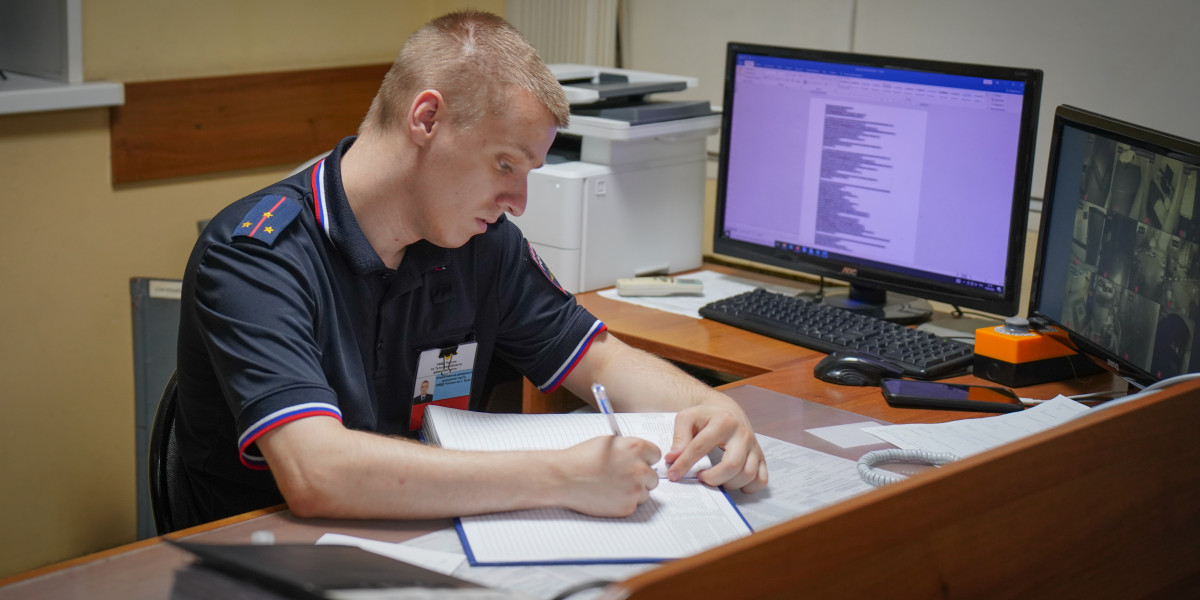 Белгородца будут судить за хранение наркотиков и выращивание марихуаны редакции