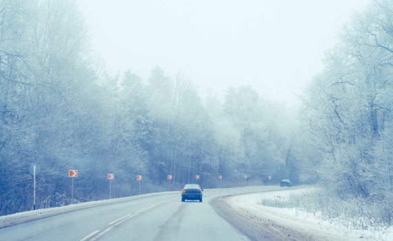 Проколол колесо на трассе? Есть способ, как доехать до шиномонтажа на спущенной шине без запаски Проколол колесо на трассе? Есть способ, как доехать до шиномонтажа на спущенной шине без запаски