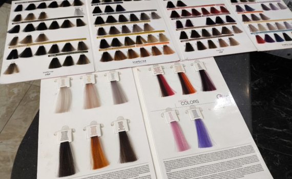 Цвет волос против возраста: как выбрать оттенок, который омолодит — минус лет без уколов Цвет волос против возраста: как выбрать оттенок, который омолодит — минус лет без уколов